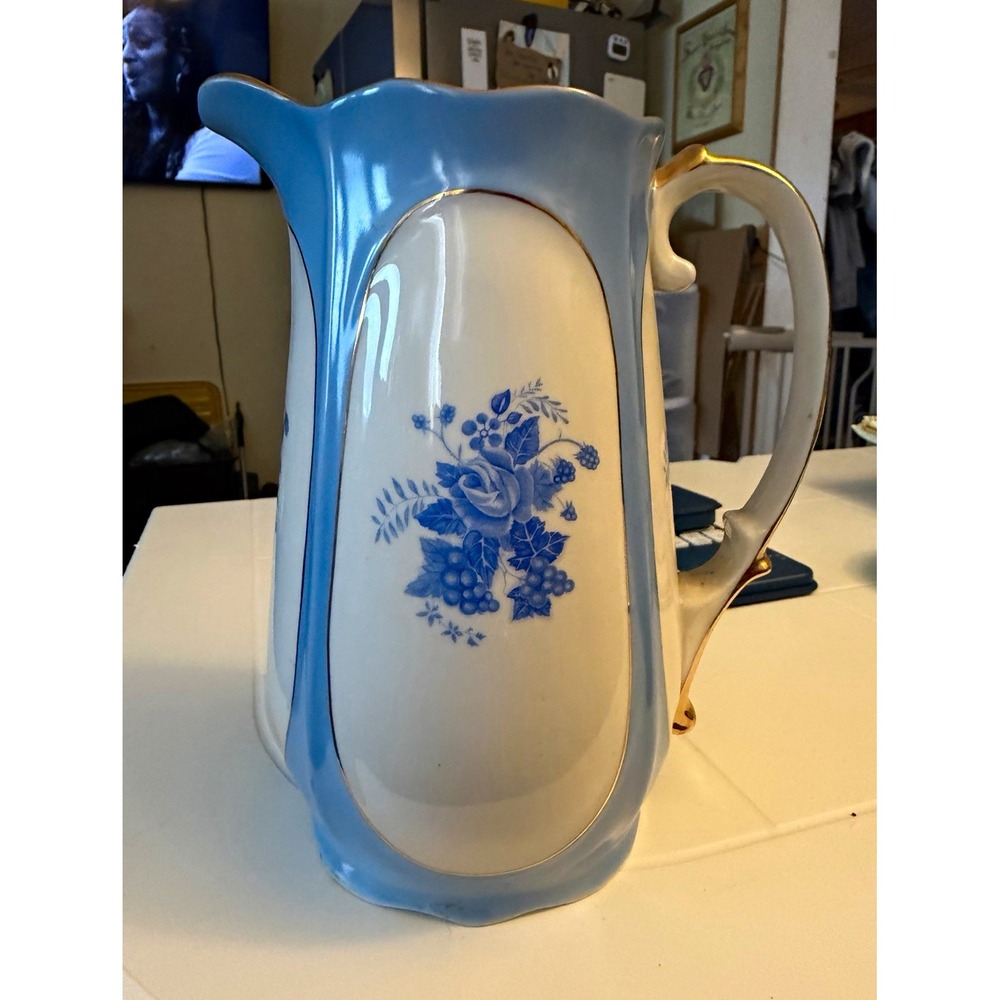 Chmielow Floral Porcelain Pitcher 1.2 L Blue White Gold Glazed Handle